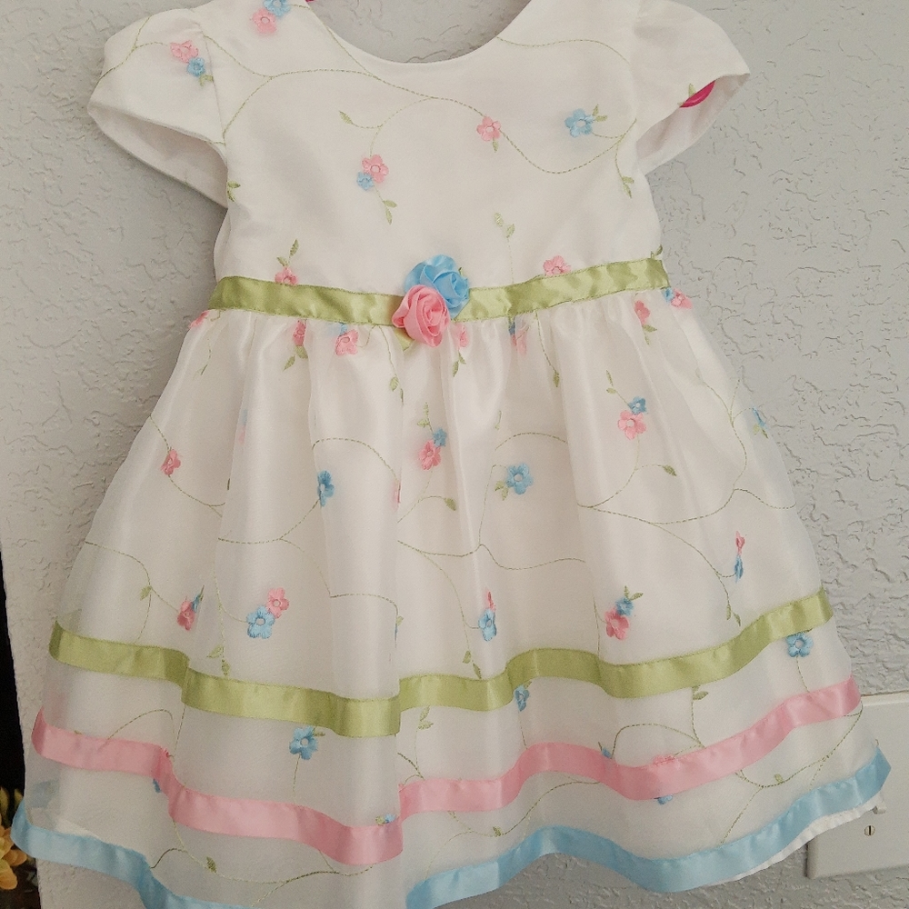 George girl's dress, size 24M